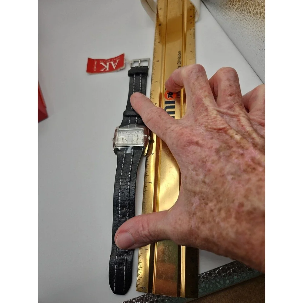 Ladies Anne Klein watch New with Tag